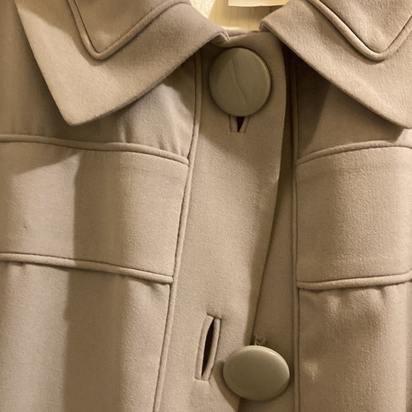 View by Walter coat Sz XL Collared button closure, lined 3/4 Sleeves - Picture 3 of 10